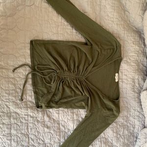 cropped top and Scrunchie middle part.